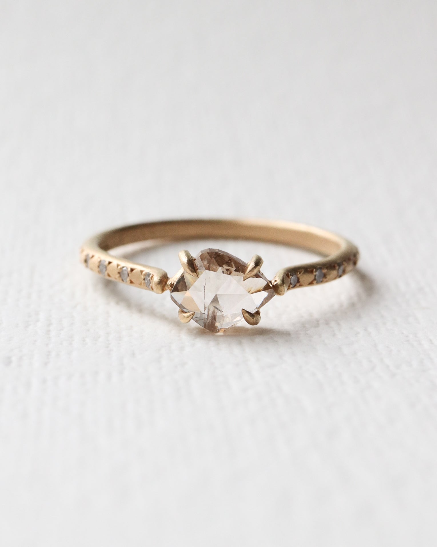 Prong Ring - Diamond -