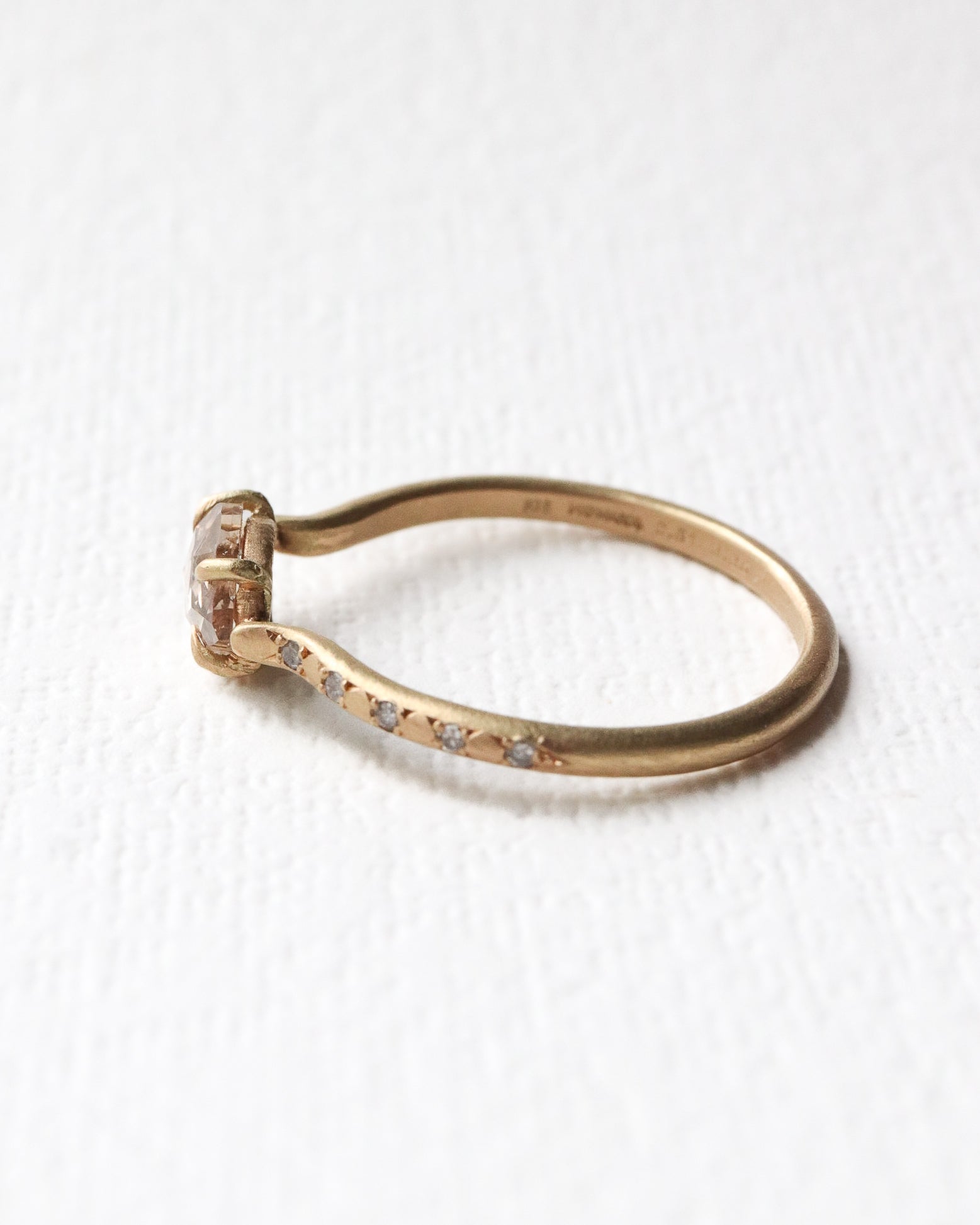 Prong Ring - Diamond -