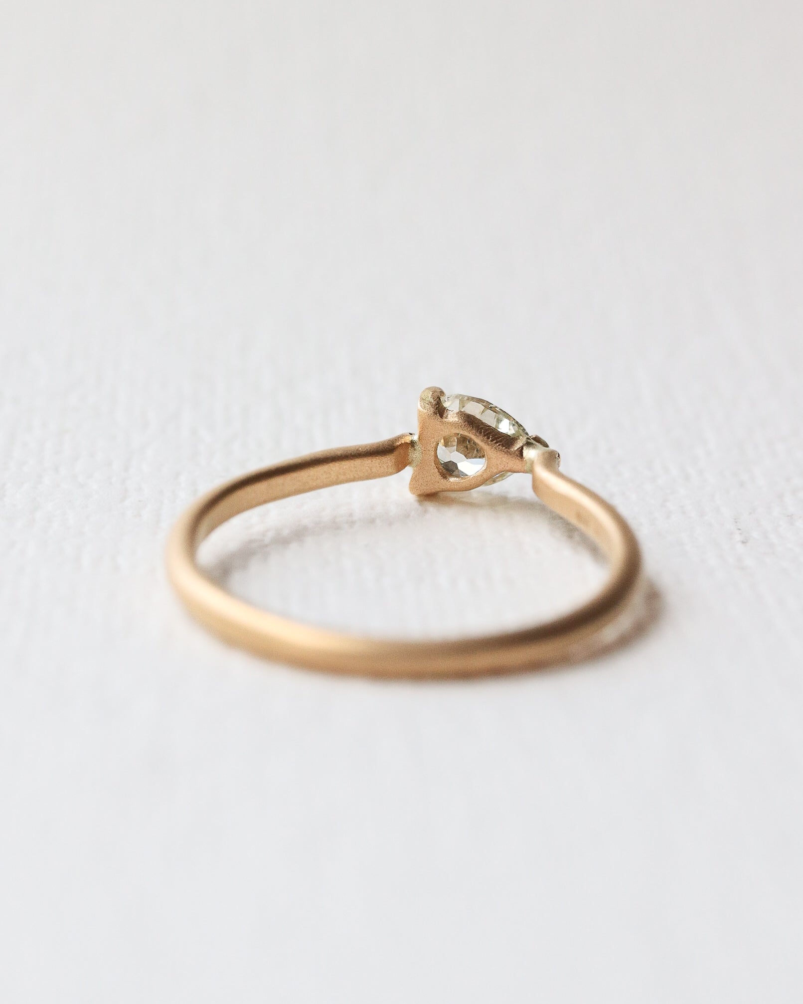 Prong Ring - Diamond -