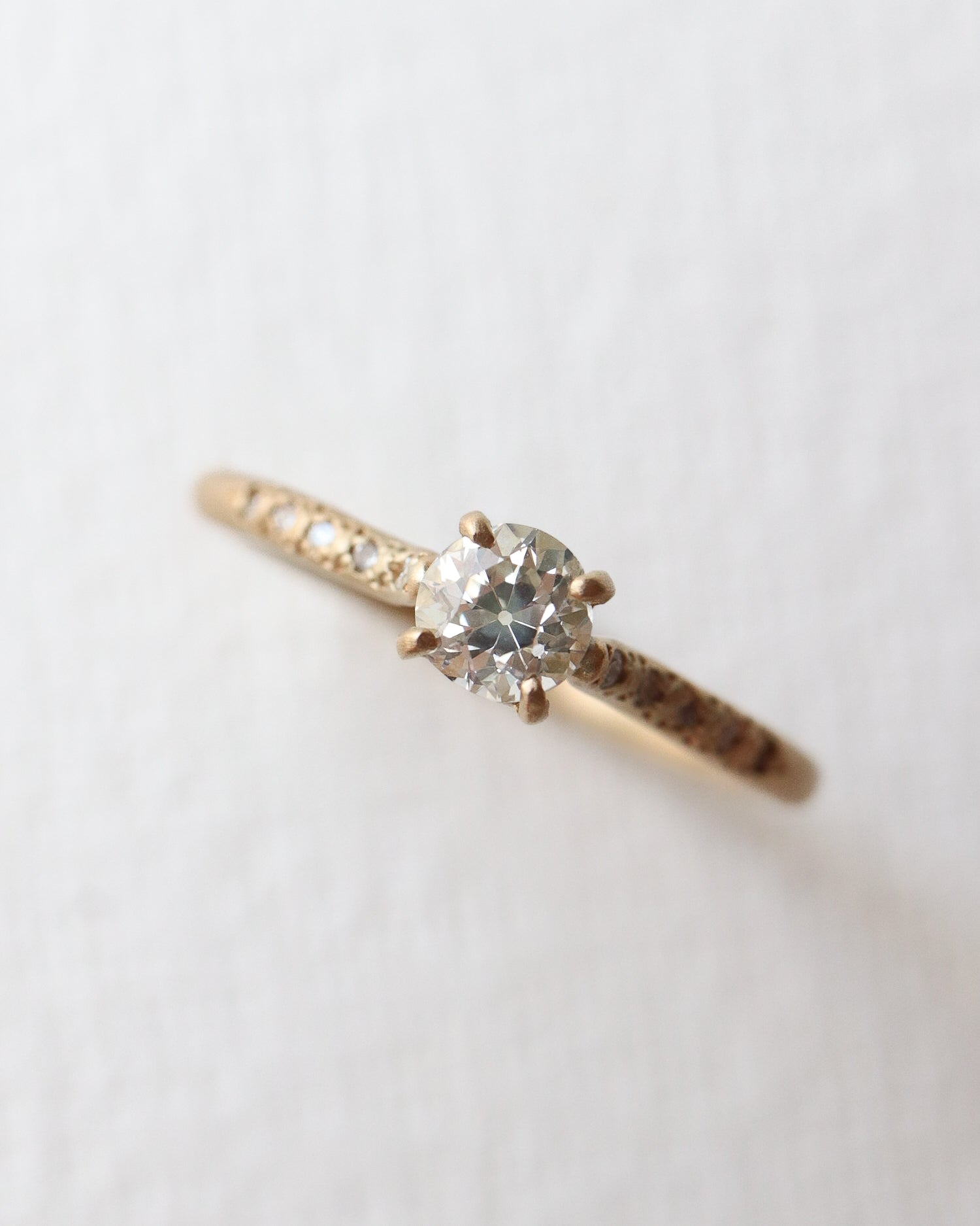 Prong Ring - Diamond -