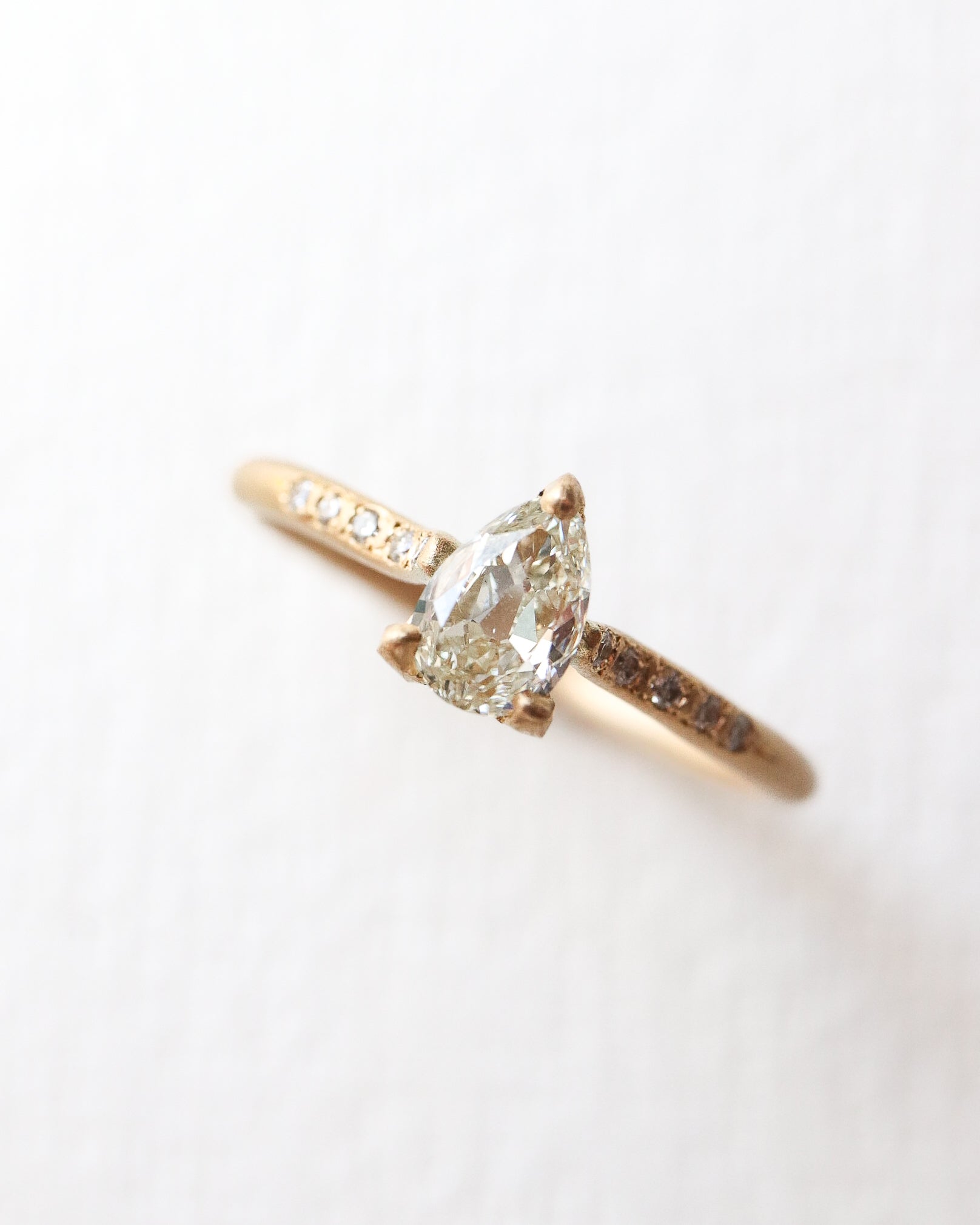 Prong Ring - Diamond -