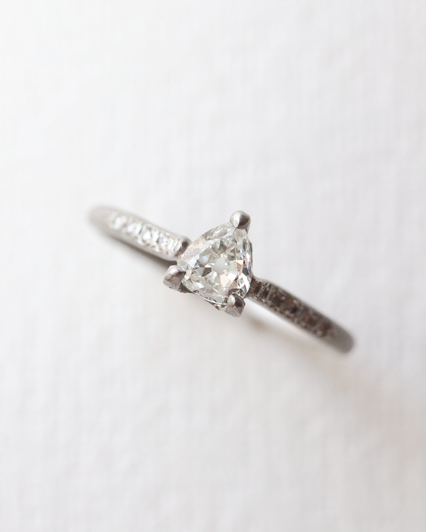 Prong Ring - Diamond -