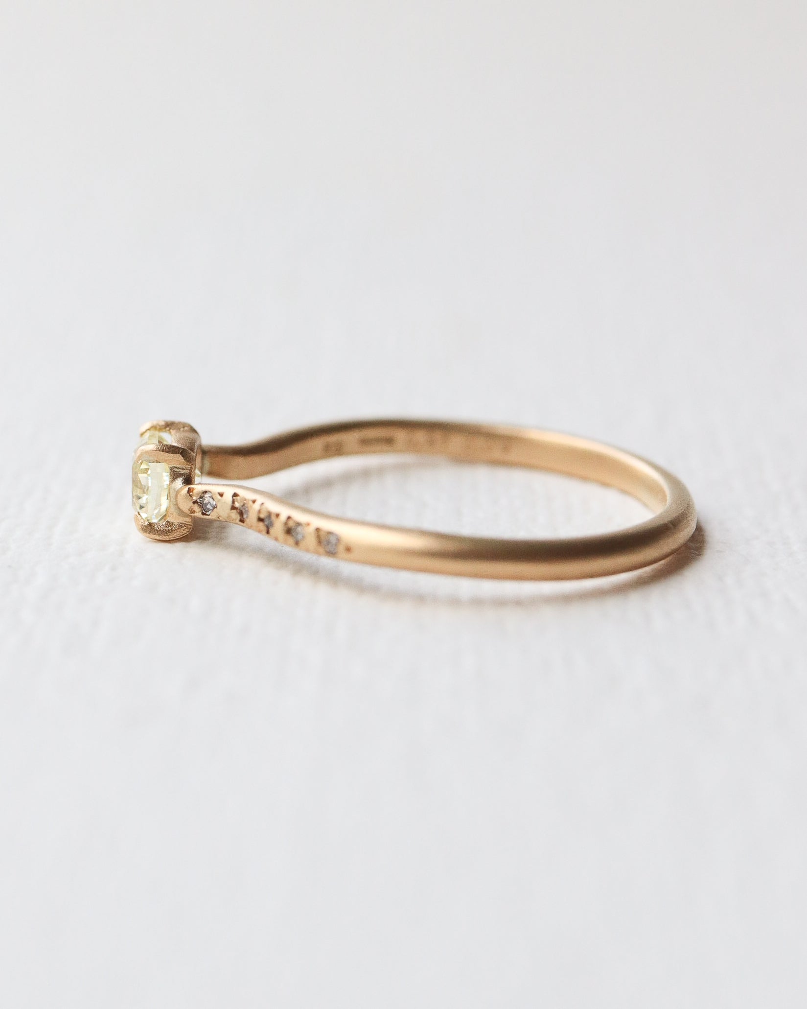Prong Ring - Diamond -